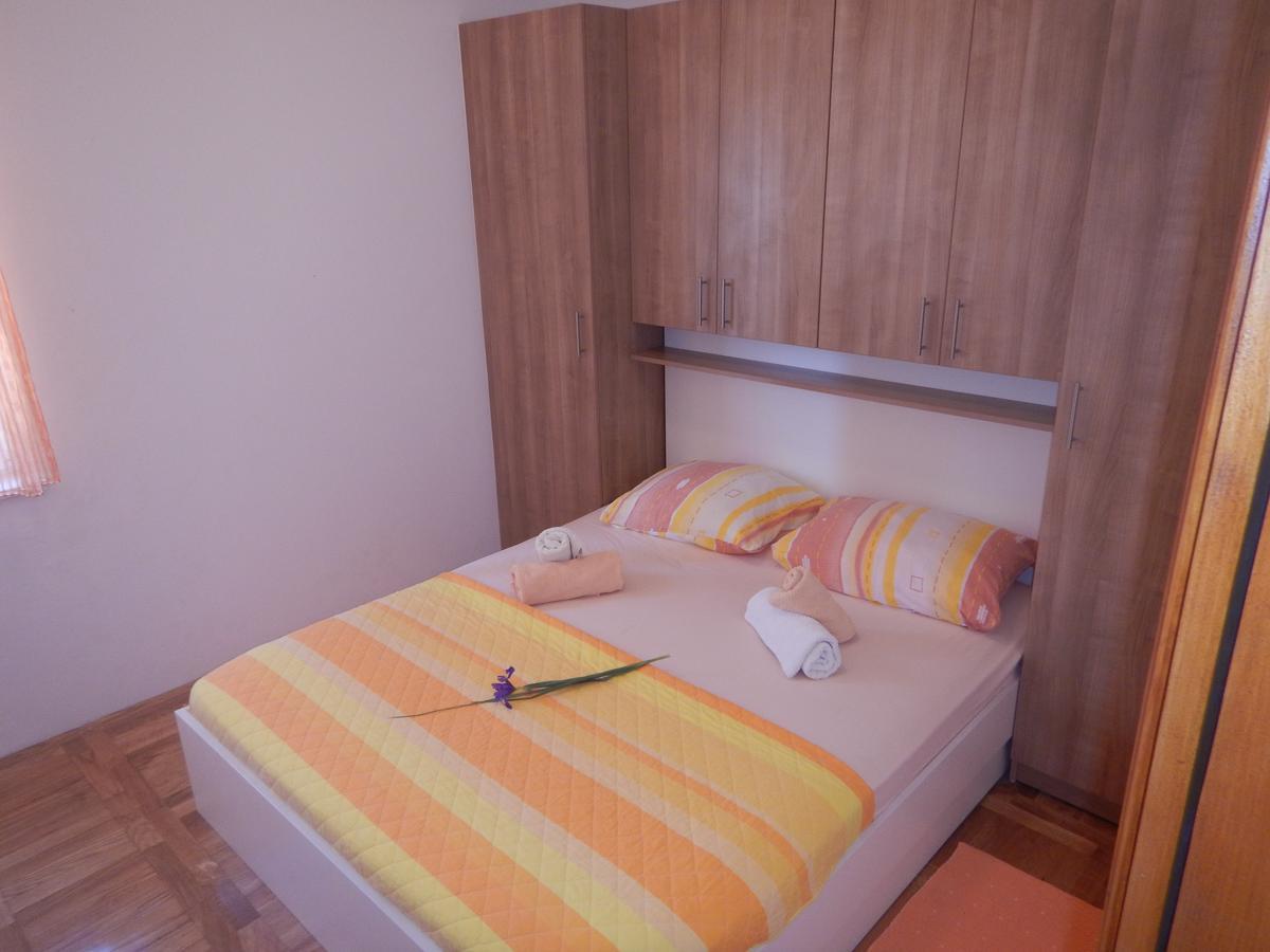 Apartments Val'S Osljak 普莱克 外观 照片